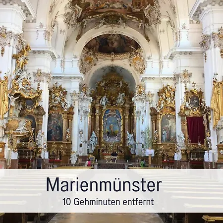Mit Blick Ueber Lägenhet